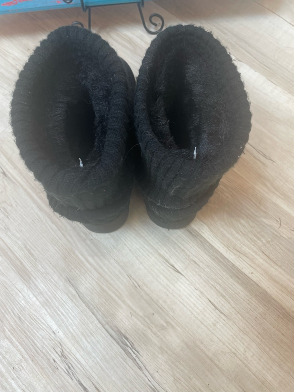 Black Fuzzy Knit Cuff Winter Boots - Picture 2 of 4